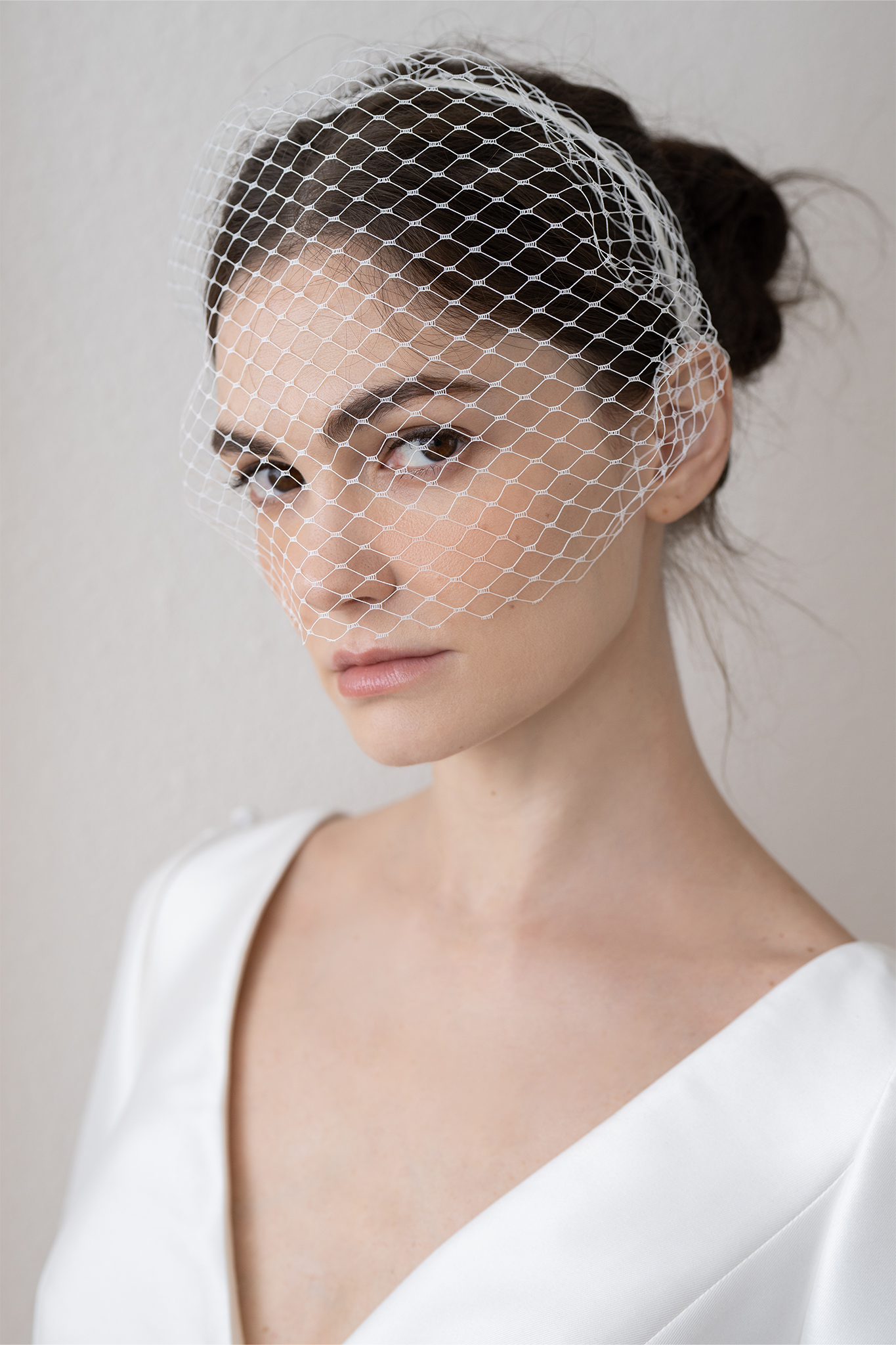 N19 - CAGE VEIL
