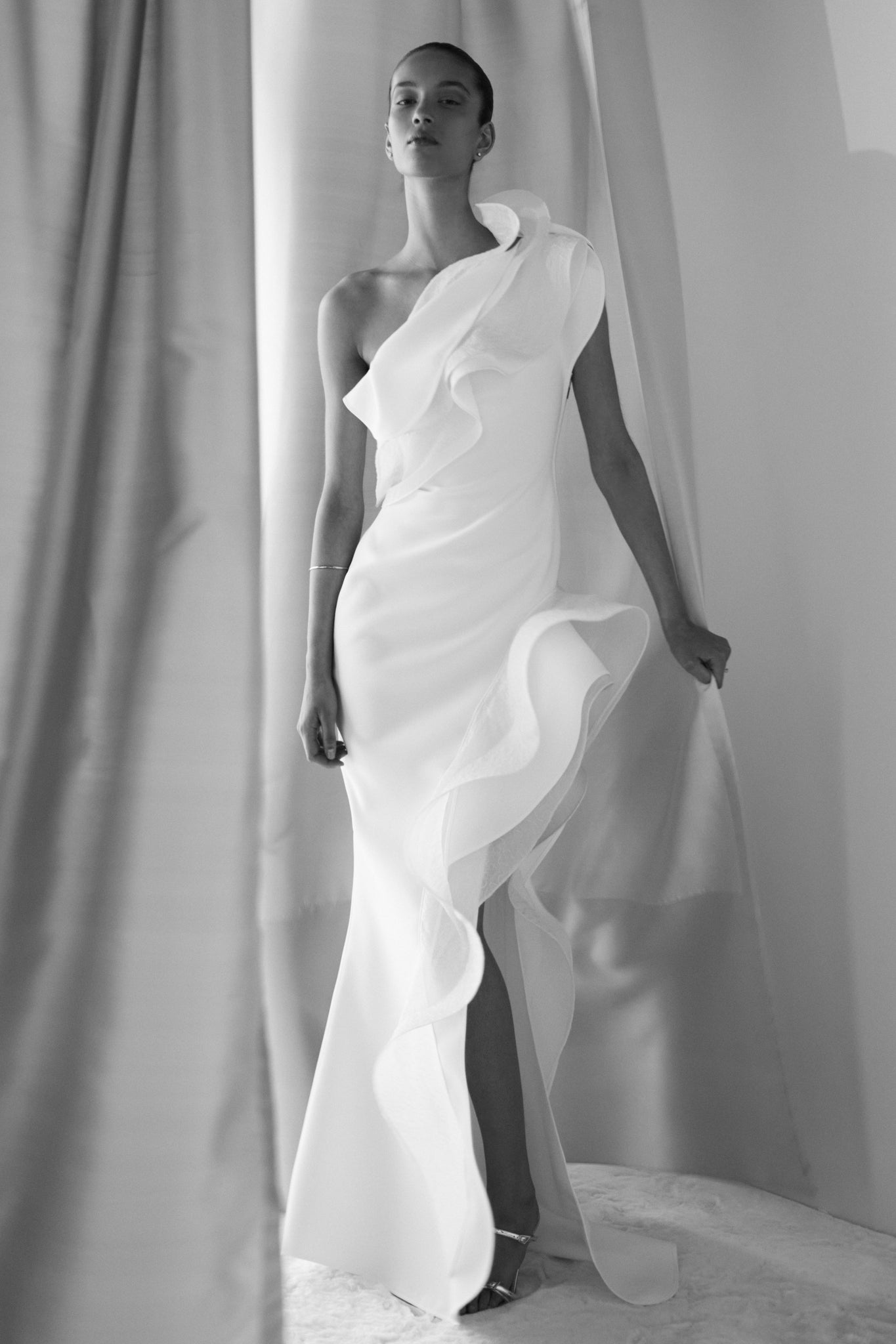 TONI MATICEVSKI - EXCITEMENT GOWN