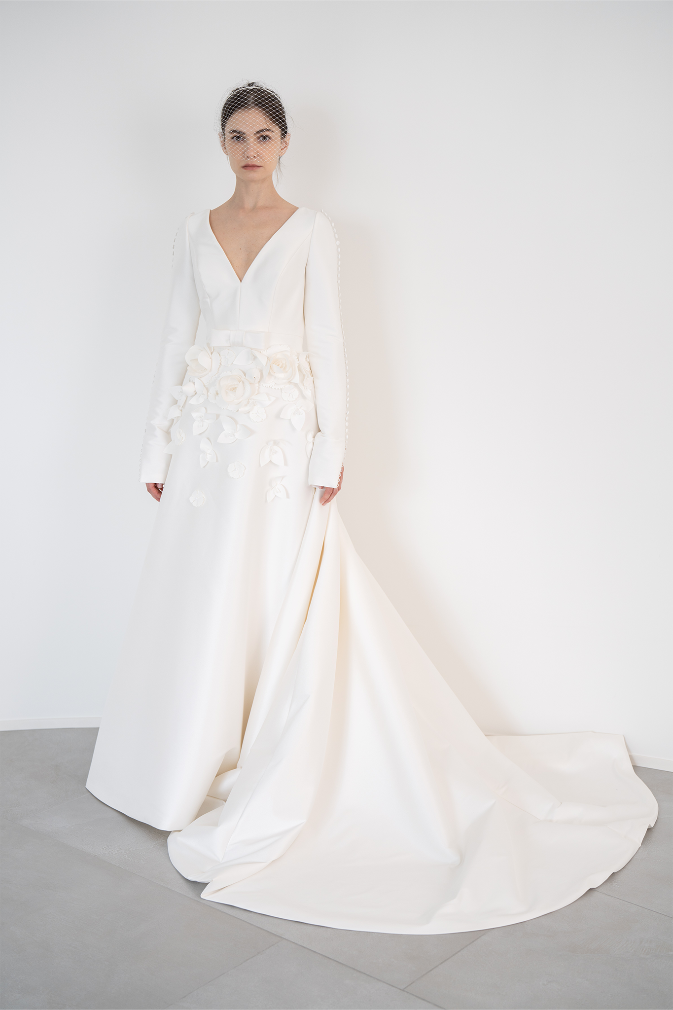 VIKTOR & ROLF - GARDEN OF ROMANTIC A LINE GOWN VRM407F