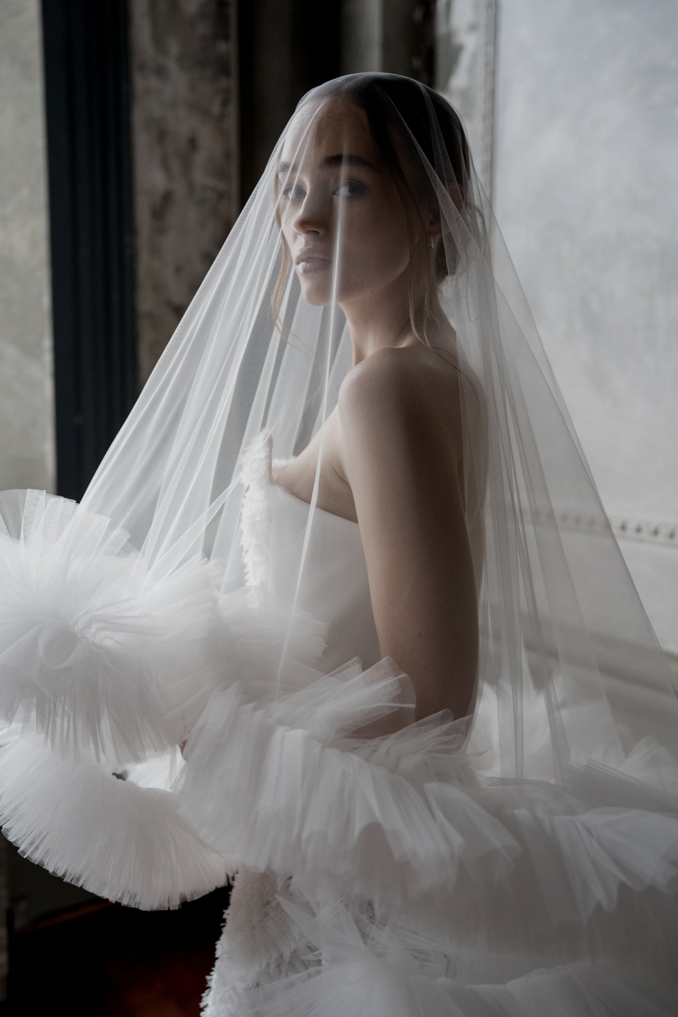 N17 - THE POM POM VEIL