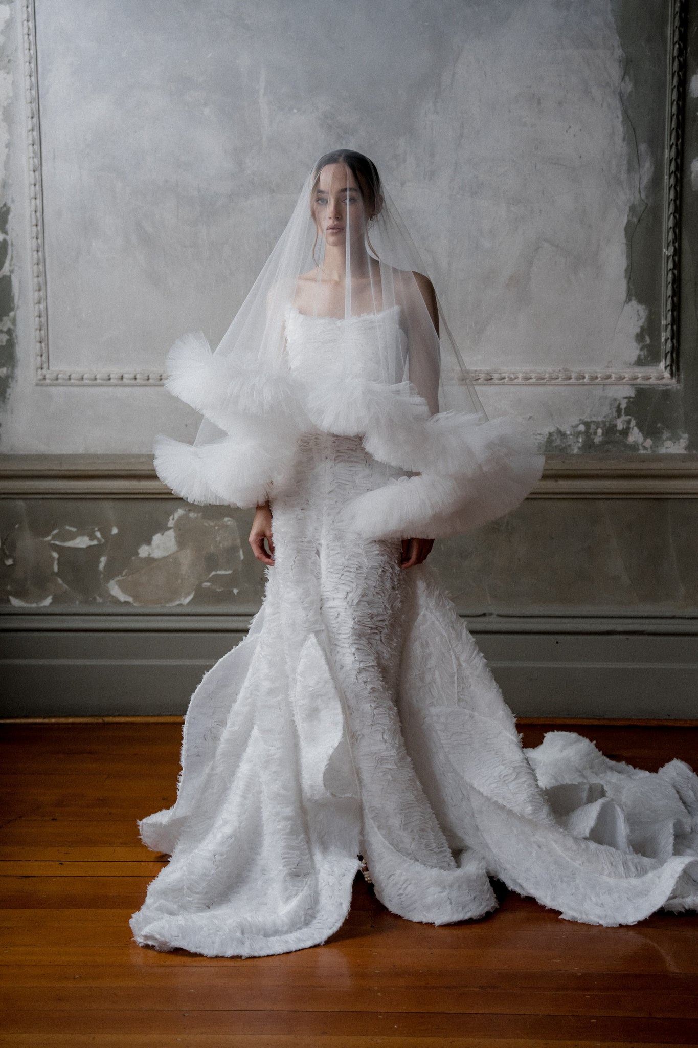N17 - THE POM POM VEIL