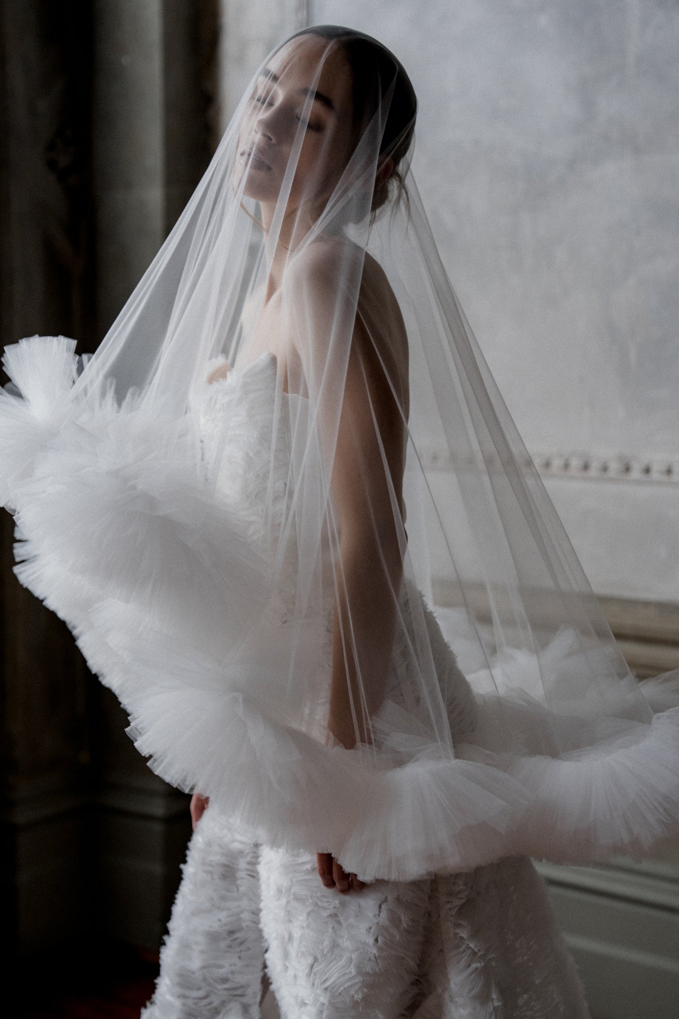 N17 - THE POM POM VEIL