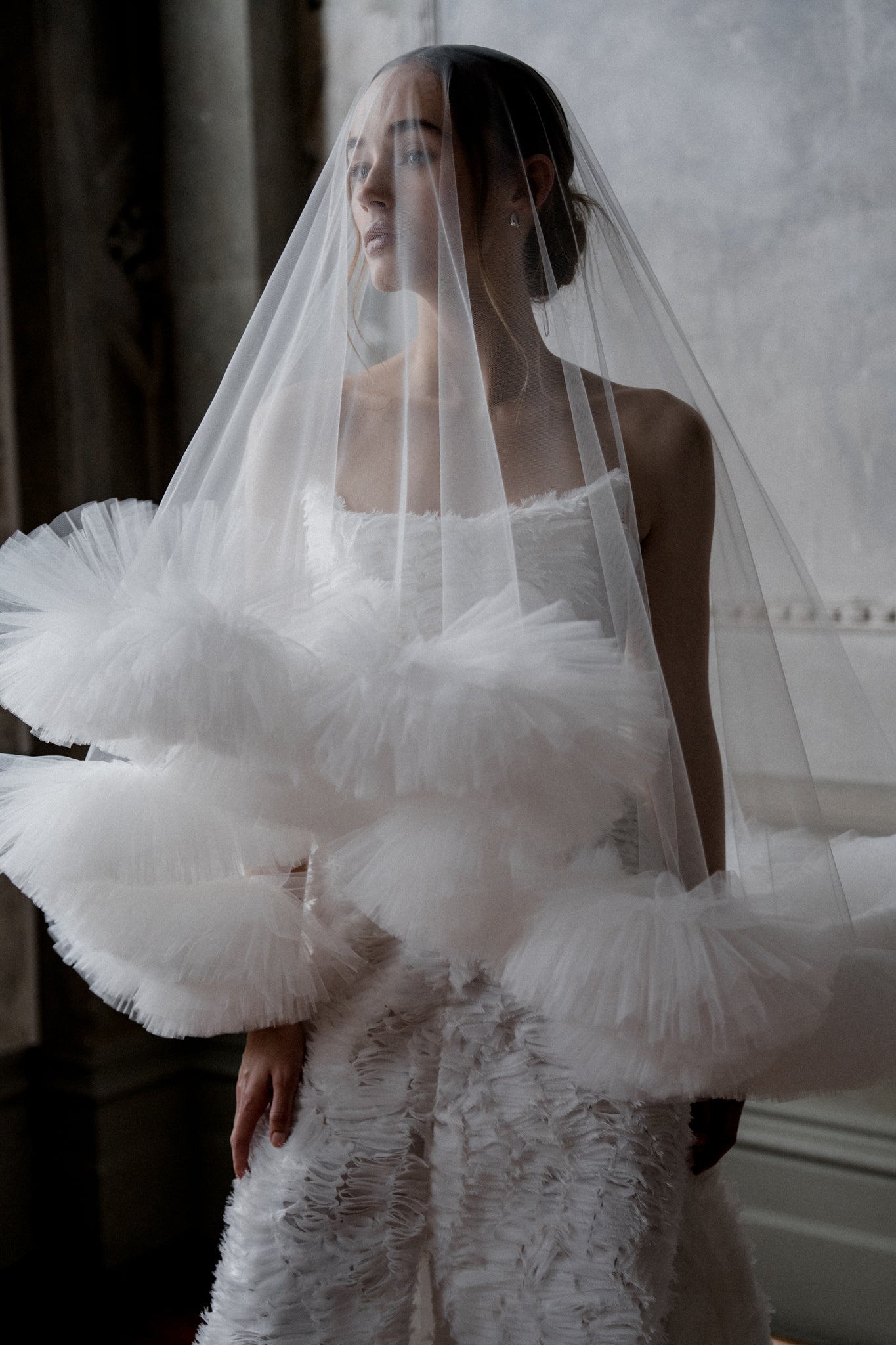 N17 - THE POM POM VEIL
