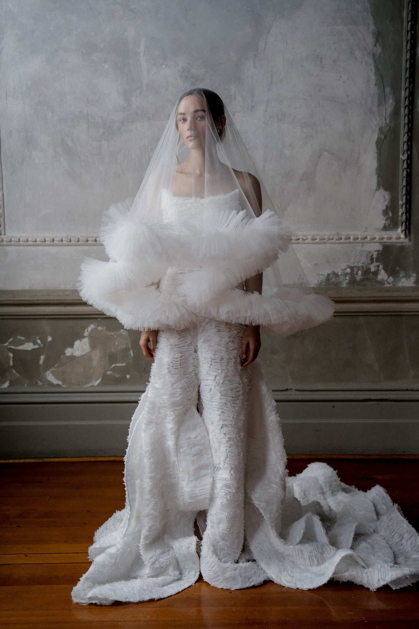N17 - THE POM POM VEIL