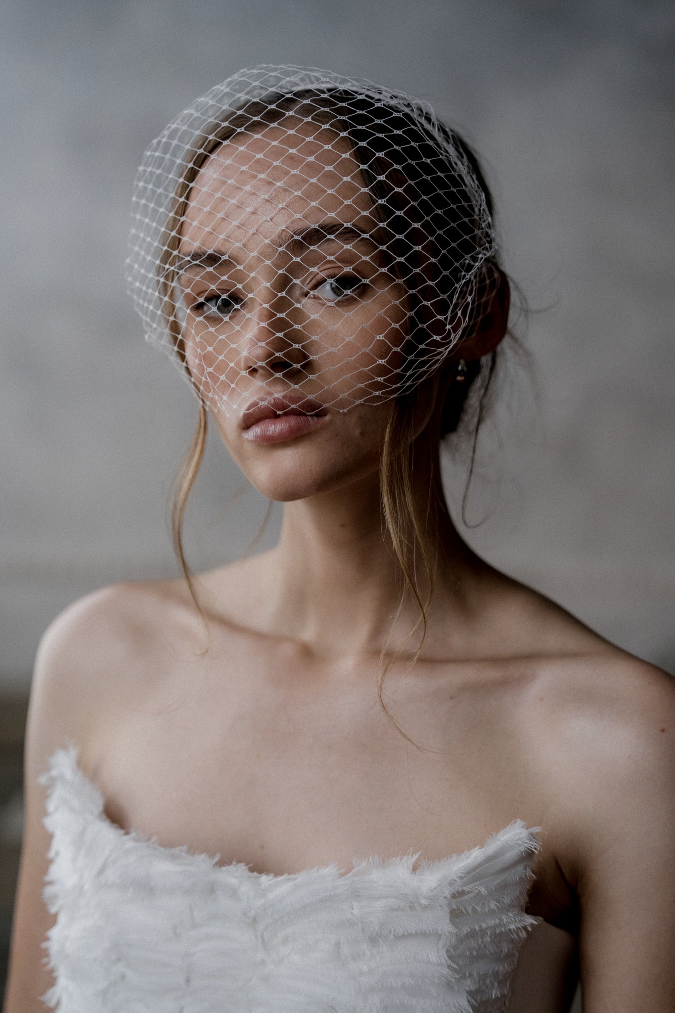 N19 - CAGE VEIL