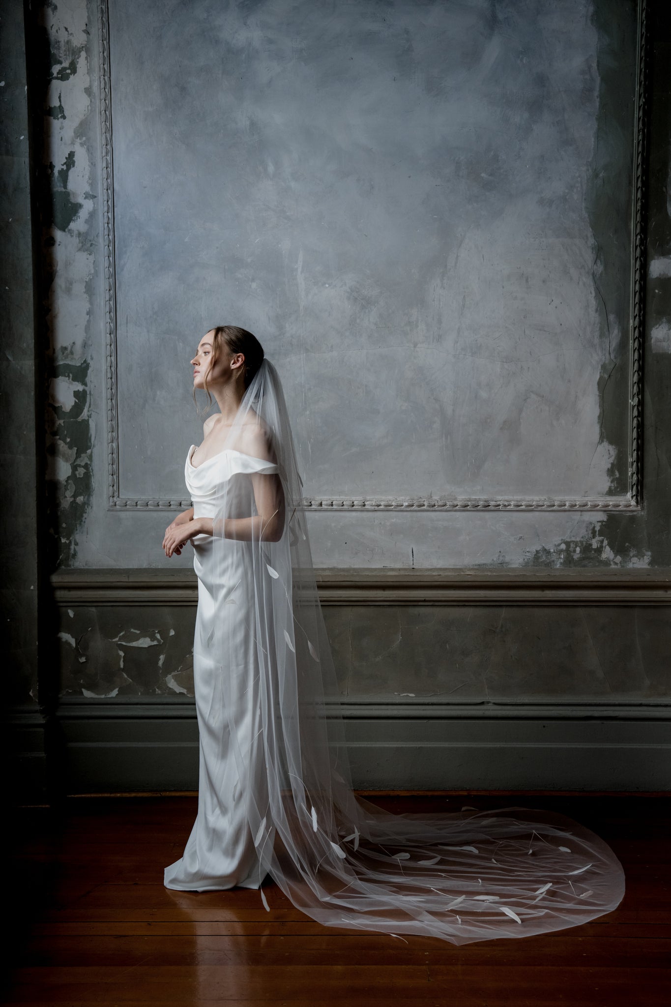 N16 - FEATHER VEIL NOUVEAU
