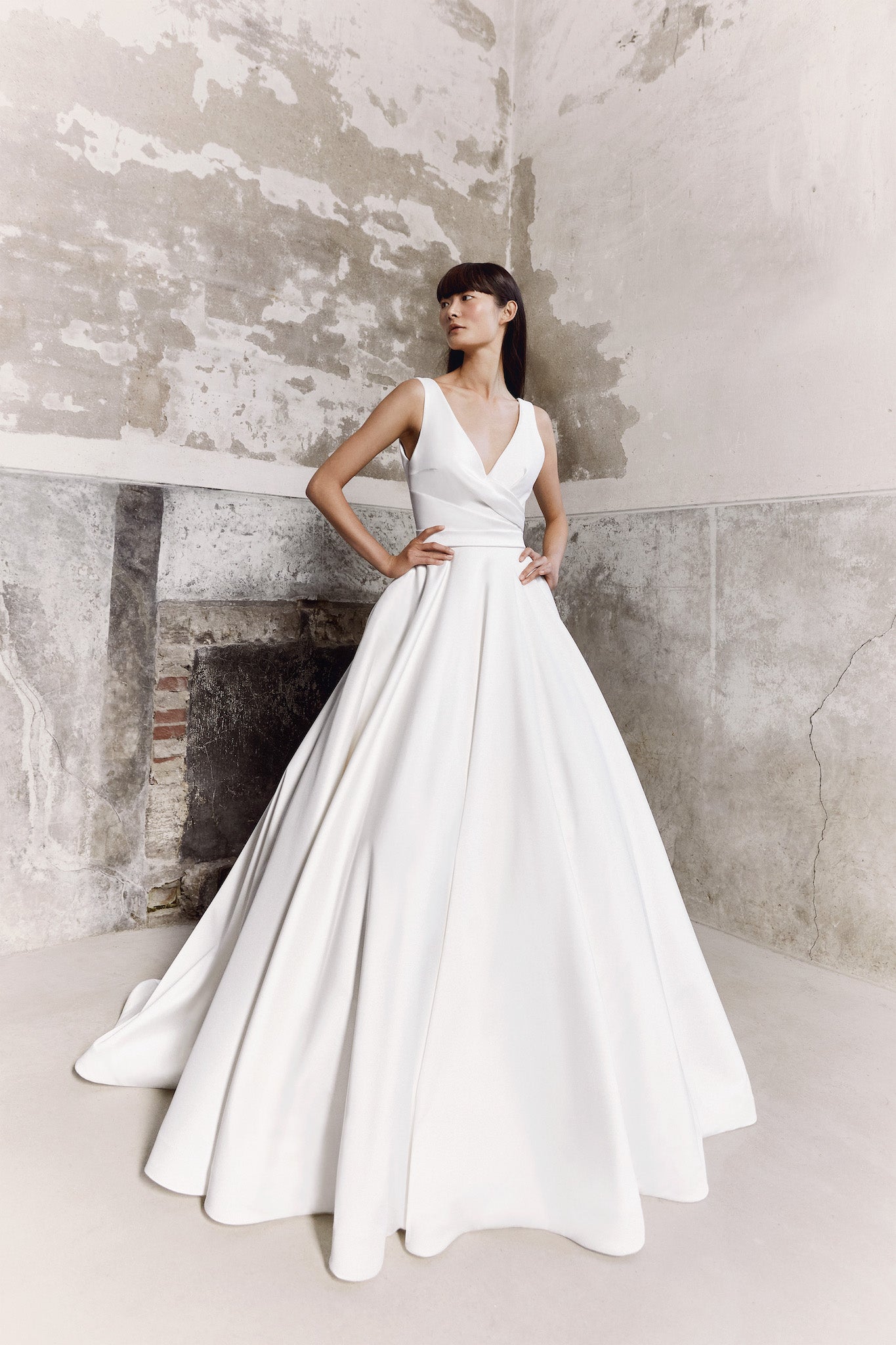 VIKTOR & ROLF MARIAGE - GRAPHIC DRAPED GOWN VRM263