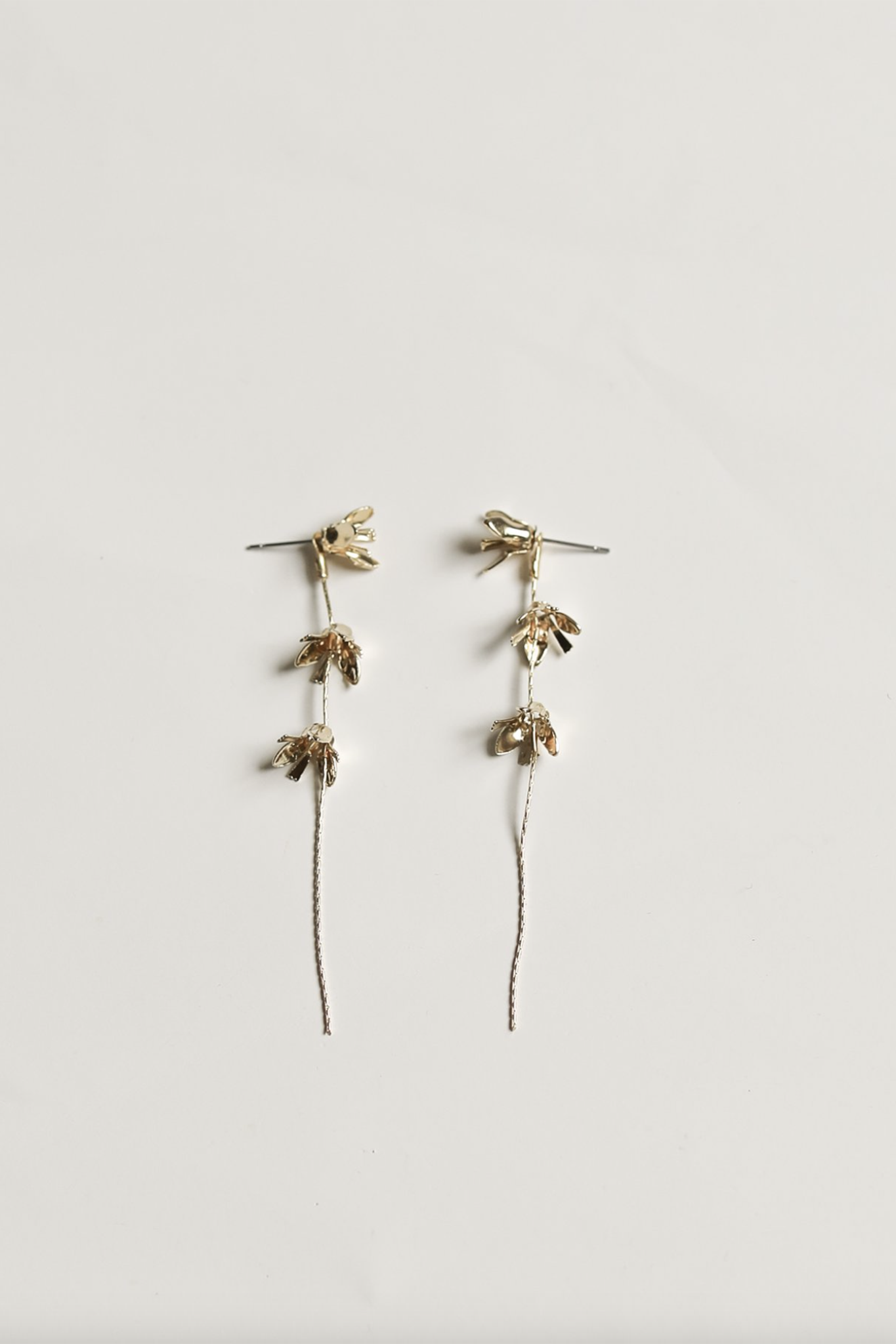 RUE STRAND EARRINGS